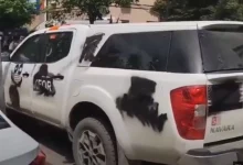 Photo of Запалени и оштетени возила и нападнати новинари на косовски медиуми во северно Косово
