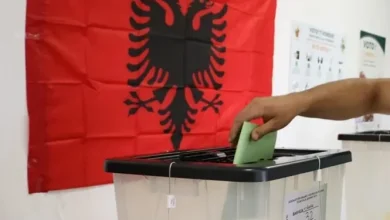 Photo of (ИЗБОР) Албански медиуми: Криминални банди даваат по 300 евра за глас за изборите во Албанија; Заедницата со неколку модели; продолжува судењето за Тачи и другите
