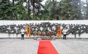 Photo of Ковачевски: Се поклонуваме на борците кои го поразија фашизмот и придонесуваме во изградбата на Европа за сите