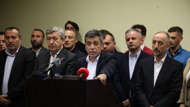 Photo of Пет членови на Претседателството го напуштија ДУИ, партијата жали за нивната одлука