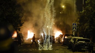 Photo of (ФОТО+ВИДЕО) Уапсени 150 лица поради нередите во Франција