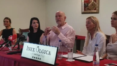 Photo of Џон Малкович со „Пеколна комедија“: Исповеди на сериски убиец“ утревечер на „Охридско лето“