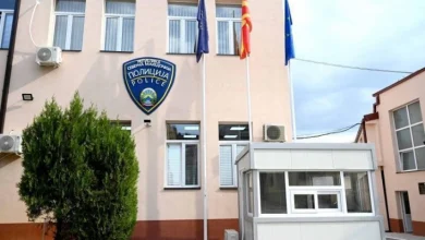 Photo of Масакар во стан во Куманово. Ја убил сопругата и мајкаи, 8 год. син се заклучил во собата а тој скокнал од прозорец и се самоубил