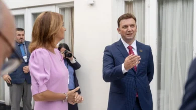 Photo of Османи на работен појадок со Фајон, заедно со шефовите на дипломатијата и специјалните претставници за Западен Балкан