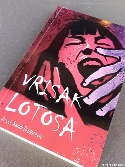 „Вресокот на лотосот“ е роман кој се заснова на вистински случувањаФотографија: Vera Soldo/DW