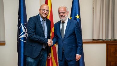 Photo of Сарацин: Без уставни измени Македонија може да биде одвоена од другите на патот кон ЕУ
