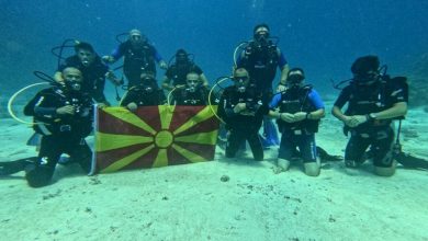 Photo of ФОТО: Охридските нуркачи од Центарот „Амфора“ го развиорија македонското знаме во морето кај Хургада во Египет