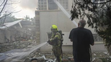 Photo of (ВИДЕО) Една жена загина, а над десет лица се повредени во ракетниот напад на ХАМАС врз јужниот дел на Израел