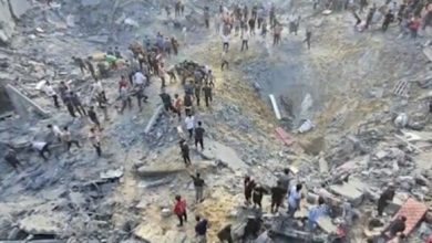 Photo of (Видео) Сведок на нападот на бегалскиот камп во Газа: „Децата носеа други повредени деца. Тела висеа од урнатините, многу од нив непрепознатливи”