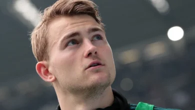 Photo of Де Лихт пред враќање на теренот