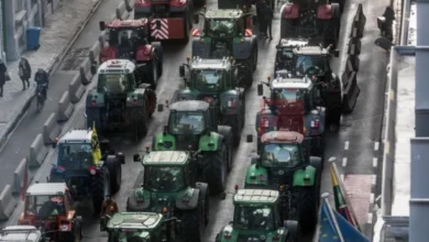 Photo of (ВИДЕО) Подметнати пожари околу спомениците – Протестот на земјоделците го блокираше Брисел