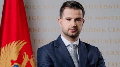 Photo of Црногорскиот претседател Јаков Милатовиќ поднесе оставка од сите функции во партијата ПЕС