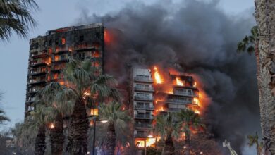 Photo of (ВИДЕО) Најмалку четворица загинати и над 19 исчезнати во пожарот кој зафати станбен блок во Валенсија