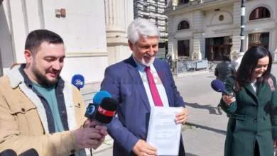 Photo of Јакимовски поднесе кривична пријава против „НН“македонски кодош за ставањето на „црната листа“ на Стејт департментот