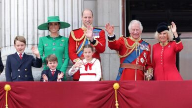 Photo of Кралот Чарлс за прв пат ги отвара Бакингемската палата и замокот Балморал за јавност