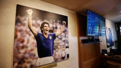 Photo of По Рим, Белград, Тирана, изложбата „Паоло Роси – златното момче и легендите на фудбалот“, доаѓа и во Скопје