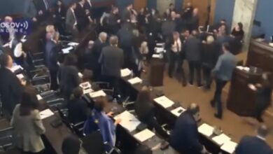 Photo of (Видео) Тепачка во Парламентот во Грузија: нападнат владин член