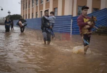 Photo of Најмалку 39 загинати, десетици исчезнати во поплавите во јужен Бразил