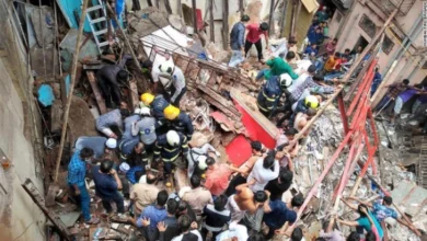 Photo of Најмалку 14 лица го загубија животот откако врз нив падна голем билборд во Мумбај