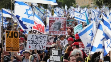 Photo of Ерусалим: Илјадници демонстранти протестираат против Владата на Бенјамин Нетанјаху пред Кнесетот