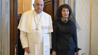 Photo of (ВИДЕО) Силјановска Давкова го посети Папата. Радев одбил да се сретнат, презафатен бил