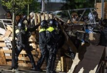 Photo of Холандската полиција го растури пропалестинскиот протест на Универзитетот во Амстердам и уапси 125 демонстранти