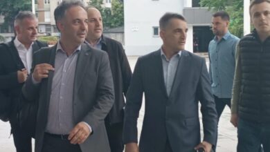 Photo of „За кадровските прашања ќе дискутираме наредниот пат“ Почна средбата на работните групи на ВМРО-ДПМНЕ и Вреди за новата влада