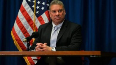 Photo of Ескобар: Добивме уверување од сите нивоа на партиското раководство на ВМРО-ДПМНЕ, дека ќе останат посветени на европскиот па