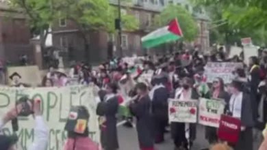 Photo of Повеќе од 1.000 студенти на Харвард протестираа на церемонијата на доделување дипломи