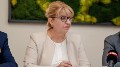 Photo of Манолева:Договоривме операционите сали на Клинички да работат со надворешни компресори и со садови со компримиран воздух