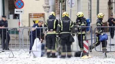 Photo of Маж се поли со бензин и се запали пред Владата во Загреб