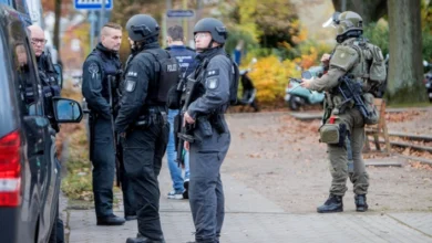 Photo of Германската полиција застрела напаѓач во навивачката зона во Хамбург