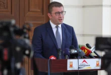 Photo of (Во живо) Изјава на мандатарот Мицкоски за кадровските решенија во владата од коалицијата „Твоја Македонија“