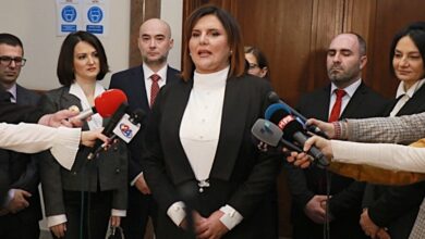 Photo of Претседателката на антикорупциската комисија Димитровска добила дипломатски пасош, сите 6 члена поднеле барање и чекаат одговор од МНР. Кој ќе се бори против функционерските злоупотреби?