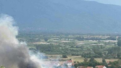 Photo of ЦУК: Силен пожар во струмичко Ново село, зафатени три куќи, во близина има и бензинска