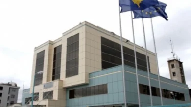 Photo of Косовско МНР: Недостоинствен однос кон Османи на скопскиот аеродром