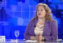 Photo of ПЕТРОВСКА ГИ ПРОЗИВА „УБИЈЦИТЕ“ ВО ИНСТИТУЦИИТЕ: „Доста се криете зад системот, одговорноста има име и презиме!“