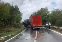 Photo of Сообраќајка на две товарни возила, во прекин сообраќајот на магистралата Куманово – Крива Паланка