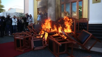 Photo of Рама реагираше по хаосот во парламентот: Ние сееме, тие уништуваат