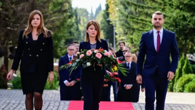 Photo of Делегација на СДСМ оддаде почит на борците од НОБ на Партизанските гробишта во Бутел