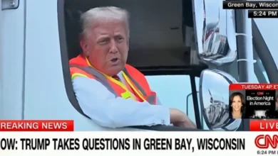 Photo of Трамп на митинг дојде во камион за ѓубре: Ова е во чест на Камала и Бајден