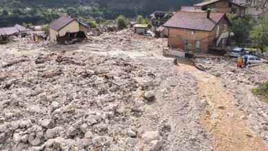 Photo of ВИДЕО: Спасување на луѓето од поплавените куќи во БиХ