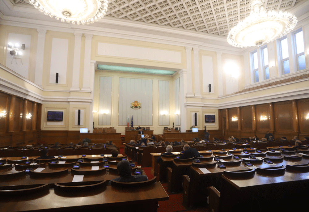 Photo of Бугарските пратеници во трет обид да изберат претседател на Парламентот