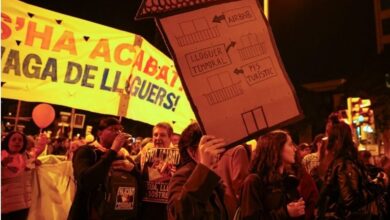 Photo of (ВИДЕО) Илјадници протестираа во Барселона: Половина плата трошиме на кирија, доста е