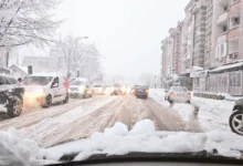 Photo of Снегот предизвика сообраќаен хаос на Балканот, во Словенија го попречува спасувањето на двајца планинари