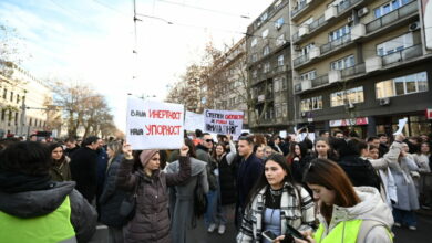 Photo of Определен 30 дневен притвор за осомничените за нападот врз студентите на Правниот факултет во Белград