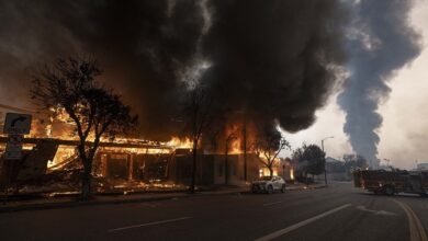 Photo of Во Лос Анџелес три пожари се делумно изгаснати, уште три неконтролирано беснеат