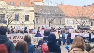 Photo of Студентите од три хрватски градови со протестен молк ги поддржаа своите колеги во Србија