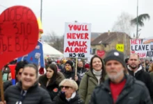 Photo of Србија: Протестот во Крагуевац навлегува во шести час, колони луѓе се уште пристигнуваат во градот