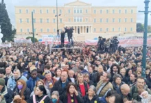 Photo of ГАЛЕРИЈА: Масовен протест во Атина за двегодишнината од железничката несреќa